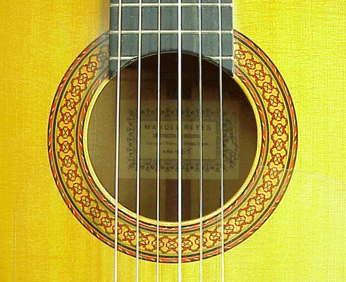 Manuel Reyes 1965 - Guitar 1 - Photo 2