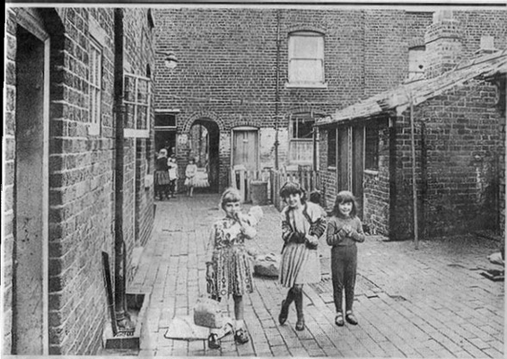 Similar to the back of Ford Street. c. Early 1960's