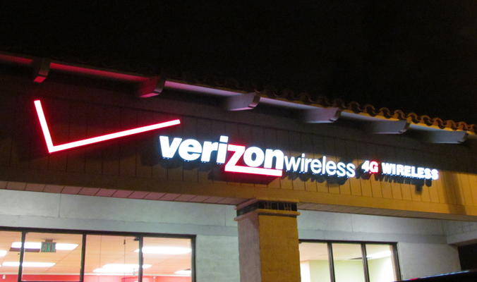 Verizone Wirless Illuminated Signage by Landmark Signs 