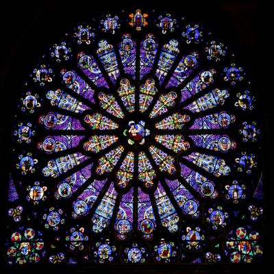 Rosettenfenster in der Kathedrale von Saint-Denis