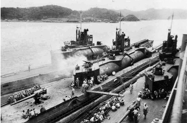  Die U-Boote I-14, I-400 und I-401  am Ende des Krieges in der Tokyo Bay  