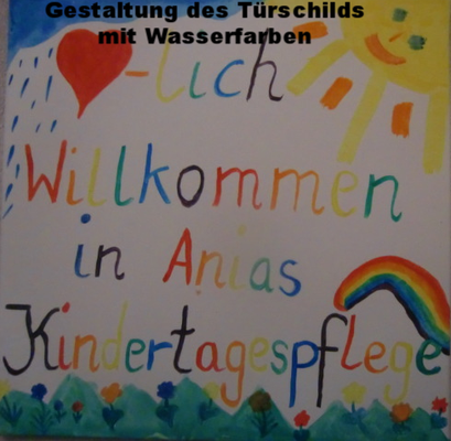 Gestaltung des Türschildes mit Wasserfarben