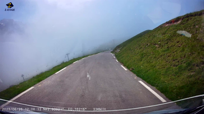 Bild: Wohnmobilreise in die Hochpyrenäen hier Fahrt zum Col du Tourmalet 