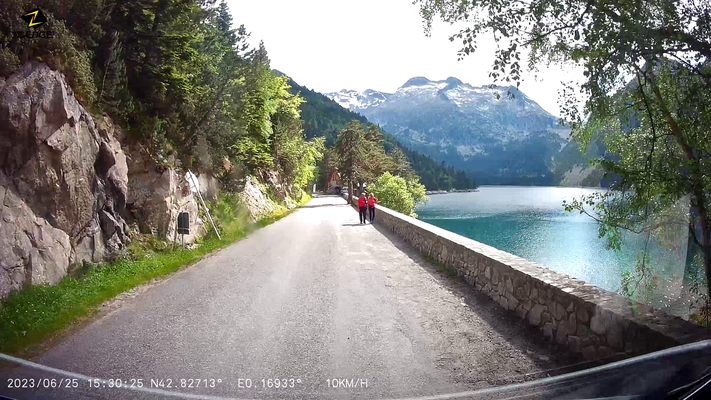  Bild: Wohnmobilreise in die Hochpyrenäen hier Abfahrt vom Lac d´Orédon in das Tal