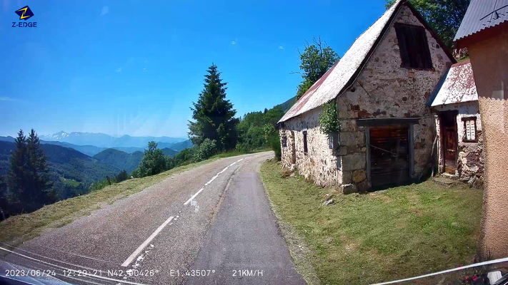 Bild: Wohnmobilreise in die Hochpyrenäen hier Abfahrt vom Col de Port