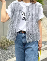 チュールのフリルベスト  フォーユー価格　2,880円(税込) 【GLAY】  背にはフリルが無いので、  スッキリ見えます