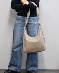 ギャザーアレンジ ショルダーバッグ  5,390円→2,980円(税込)   