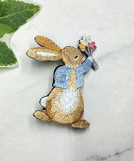 刺繍ブローチ  ラビット  990円→580円(税込)  タテ6×横4.5cm   