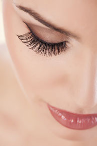 Wimpernverlängerung mit Volumenwimpern, Hollywood Technik, Ayana hair & more Binningen, Basel