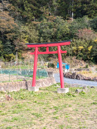 歌津田ノ浦の梶原館神社 