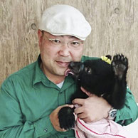 奥飛騨クマ牧場にて子ぐまと