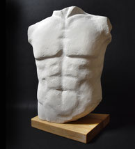 Torso, Kalkstein, Alexandra Kapogianni-Beth, www.bildhauerwerke-ak.de