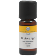 Flasche mit Blutorangen