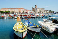 Vos vacances à Fréjus Plage, appartemet avec parking privé, WiFi, Plage de sable à 100 mètres 