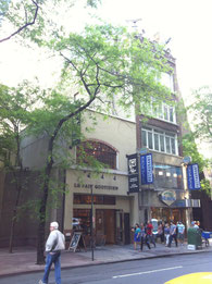 ”Le Pain Quotidien”なんて発音はできないのかまどろっこしいのか「ル・パン」と呼ばれています。 