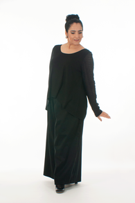 weite schwarze Satinhose