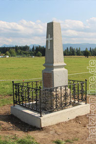 Wie anno dazumal. Der Obelisk mit der eisernen Umfriedung