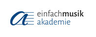 Logo der Einfach Musik Akademie: ein dunkelblaues kleines a auf Notenlinien, daneben steht einfachmusik akademie.