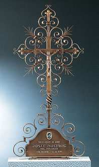Schmiedebronze Grabkreuz 150x68cm