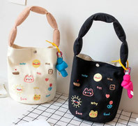 ふっくらハンドル ポップ刺繍ミニトート 2,090円→1,380(税込)  18×24×18cm