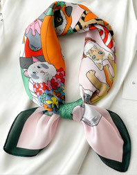 シルクタッチスカーフ  （ポップな猫柄）  3,190円→1,680円(税込）  約70cm×70ｃｍ