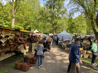 Barmstedt, Holsteiner Landmarkt am Rantzauer See in Barmstedt