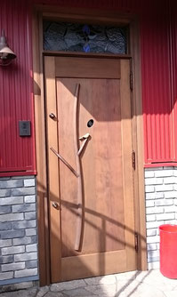 木製玄関ドア　木の玄関ドア