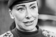Natalie, Frau, alleinerziehende Mama und Soldatin