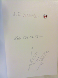 Autografo di Pablo Ayo sul libro Razze aliene