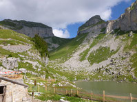 Lac de Mayen vor Leysin-Türmen.