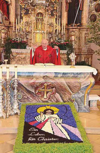 Pfarrer Arnold zelebrierte einen Dankgottesdienst in der Aster Wallfahrtskirche.