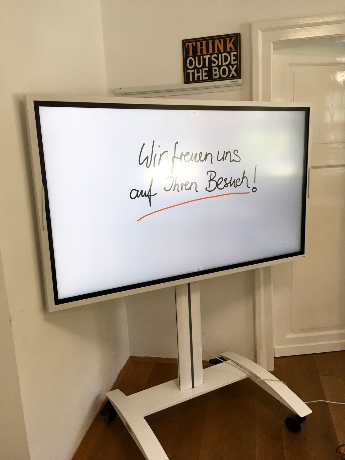 Digitales Flipchart bzw. 65"-Display