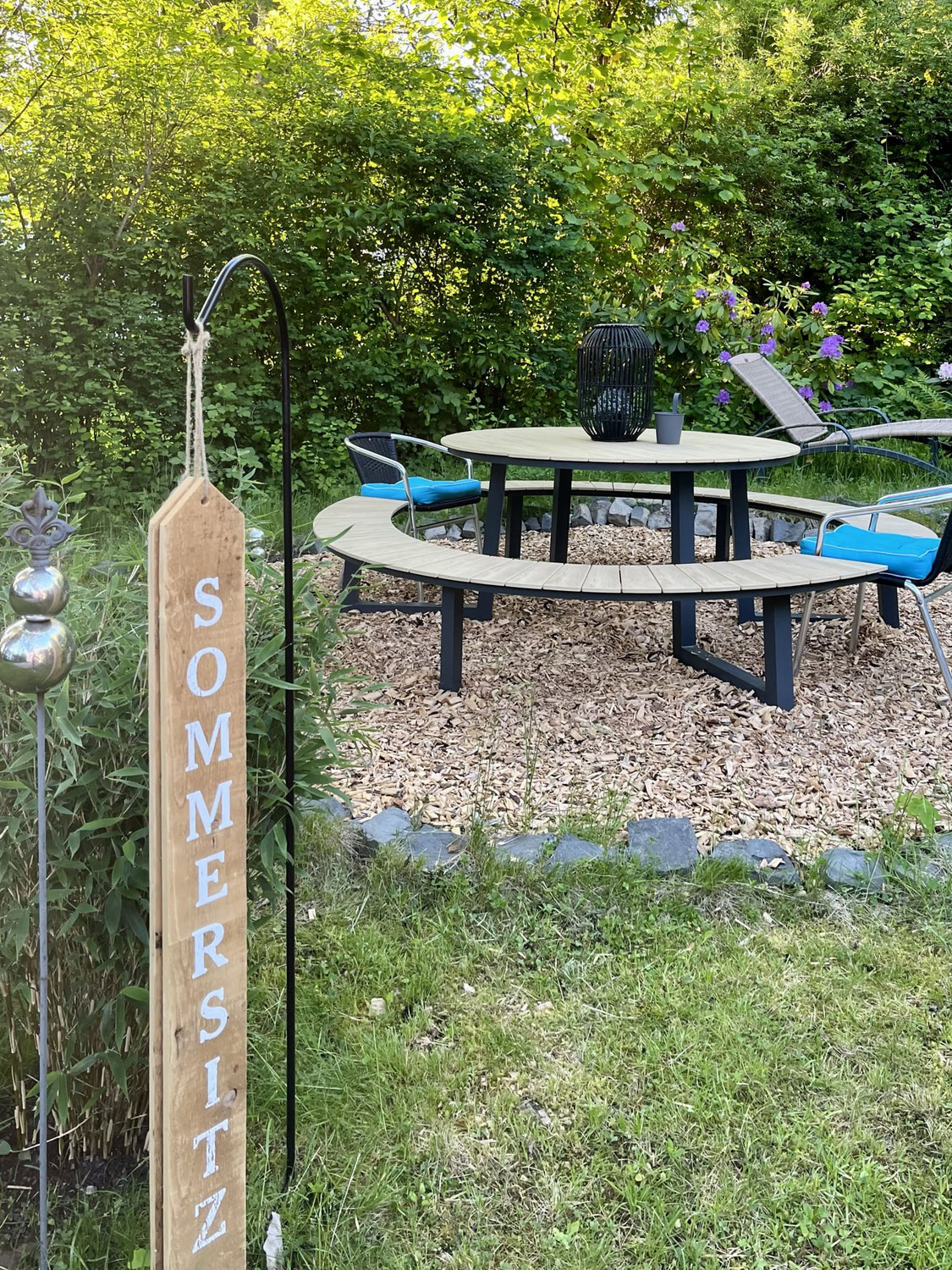 "Sommersitz" im Garten der Villa Becher