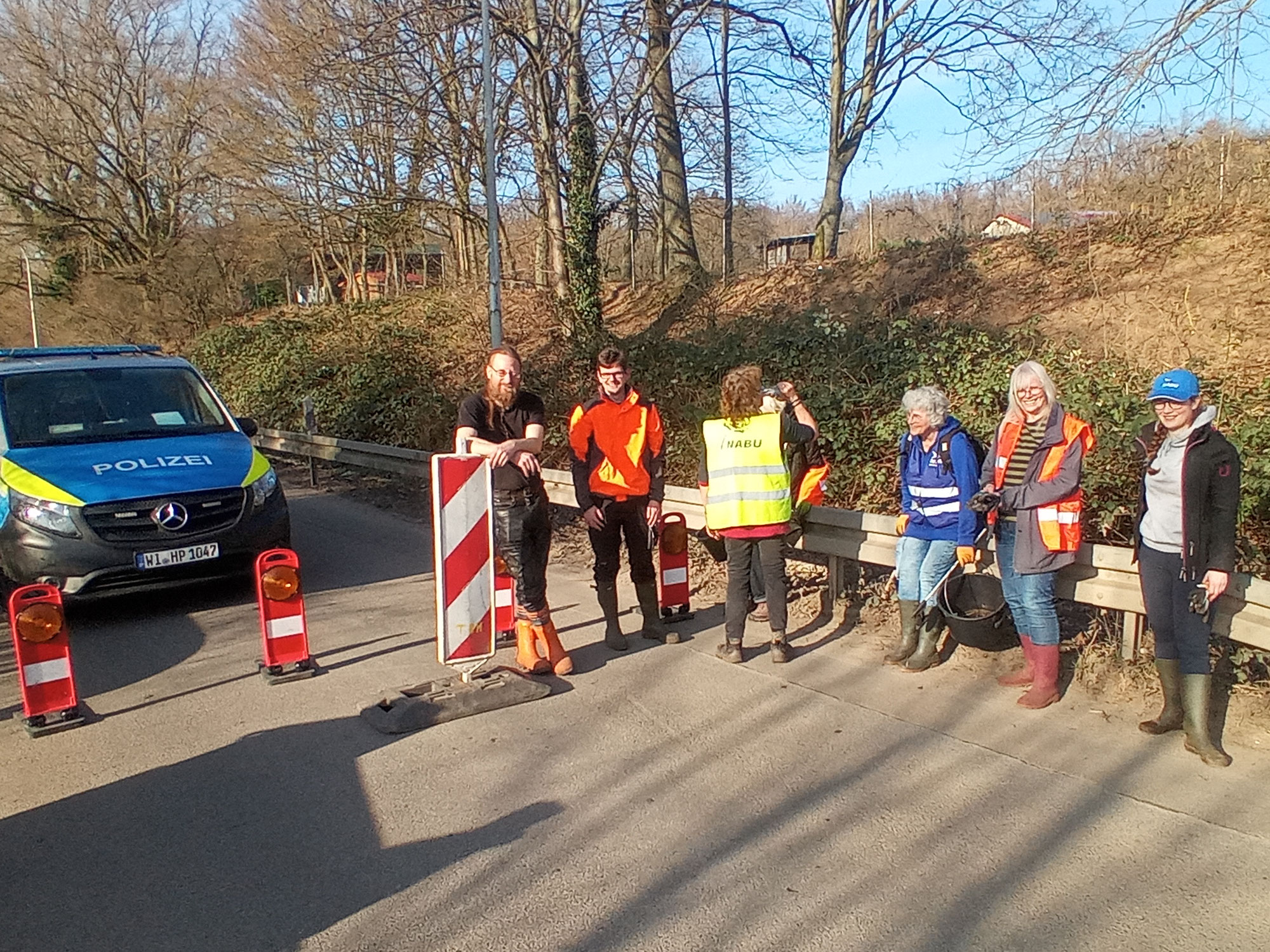 Müllsammelaktion am Heiligenteich