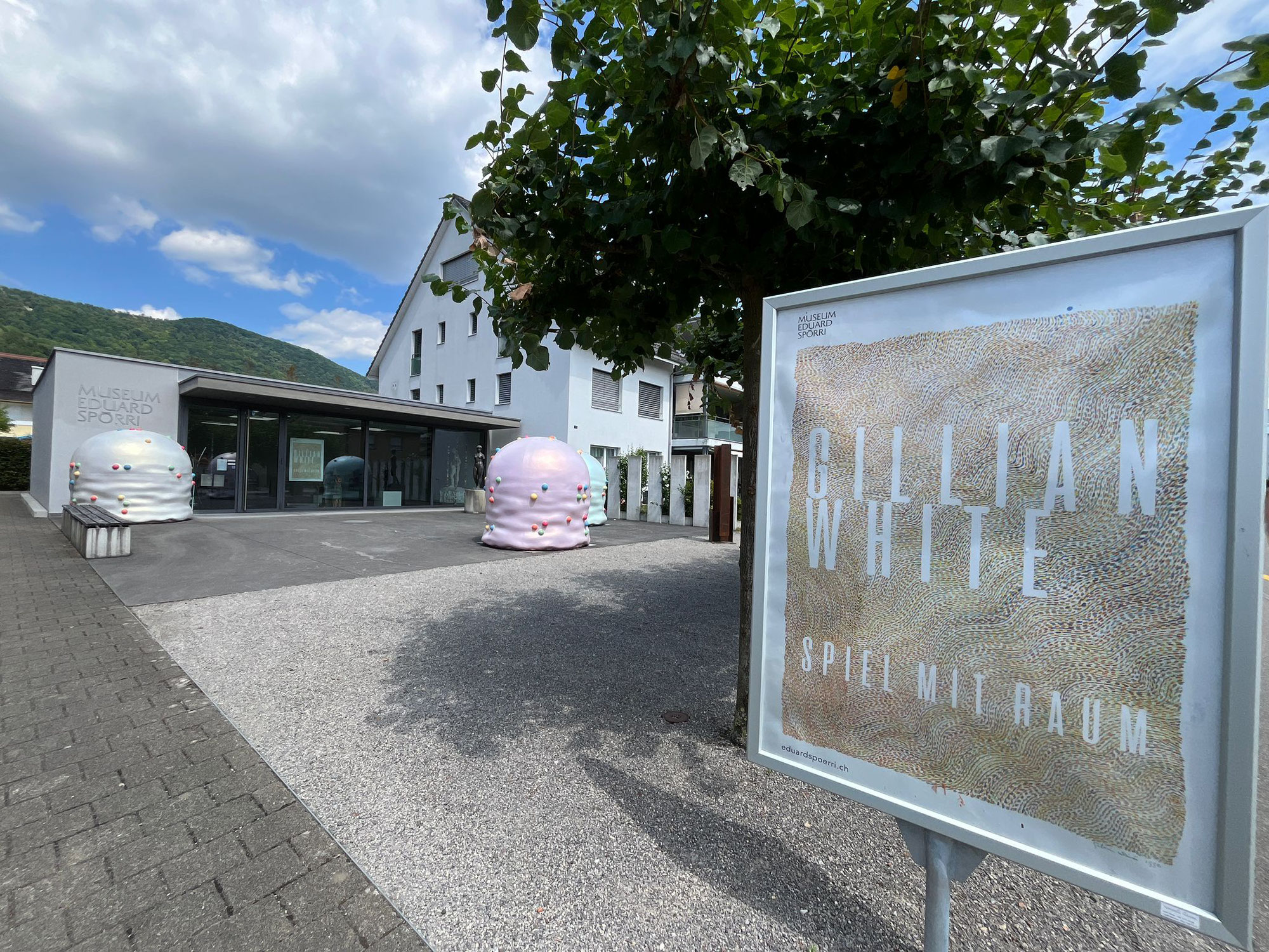 Gillian White – Spiel mit Raum