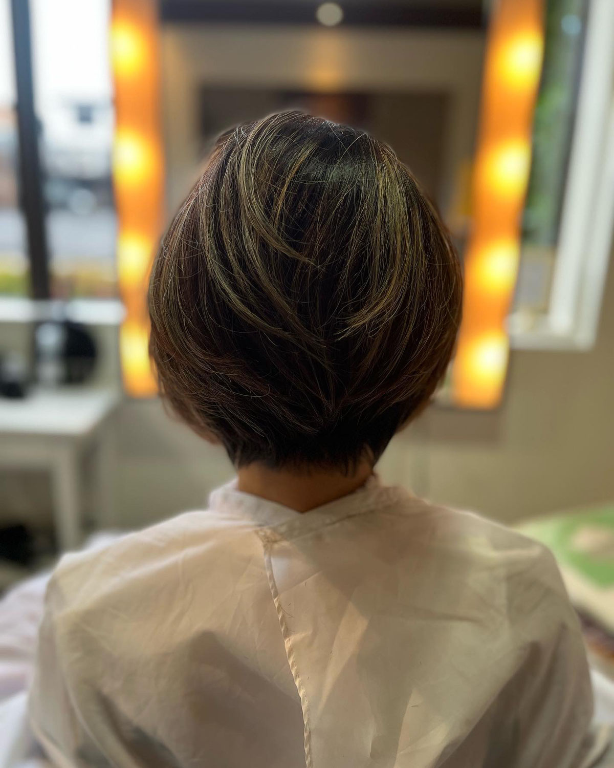 ショートヘアが