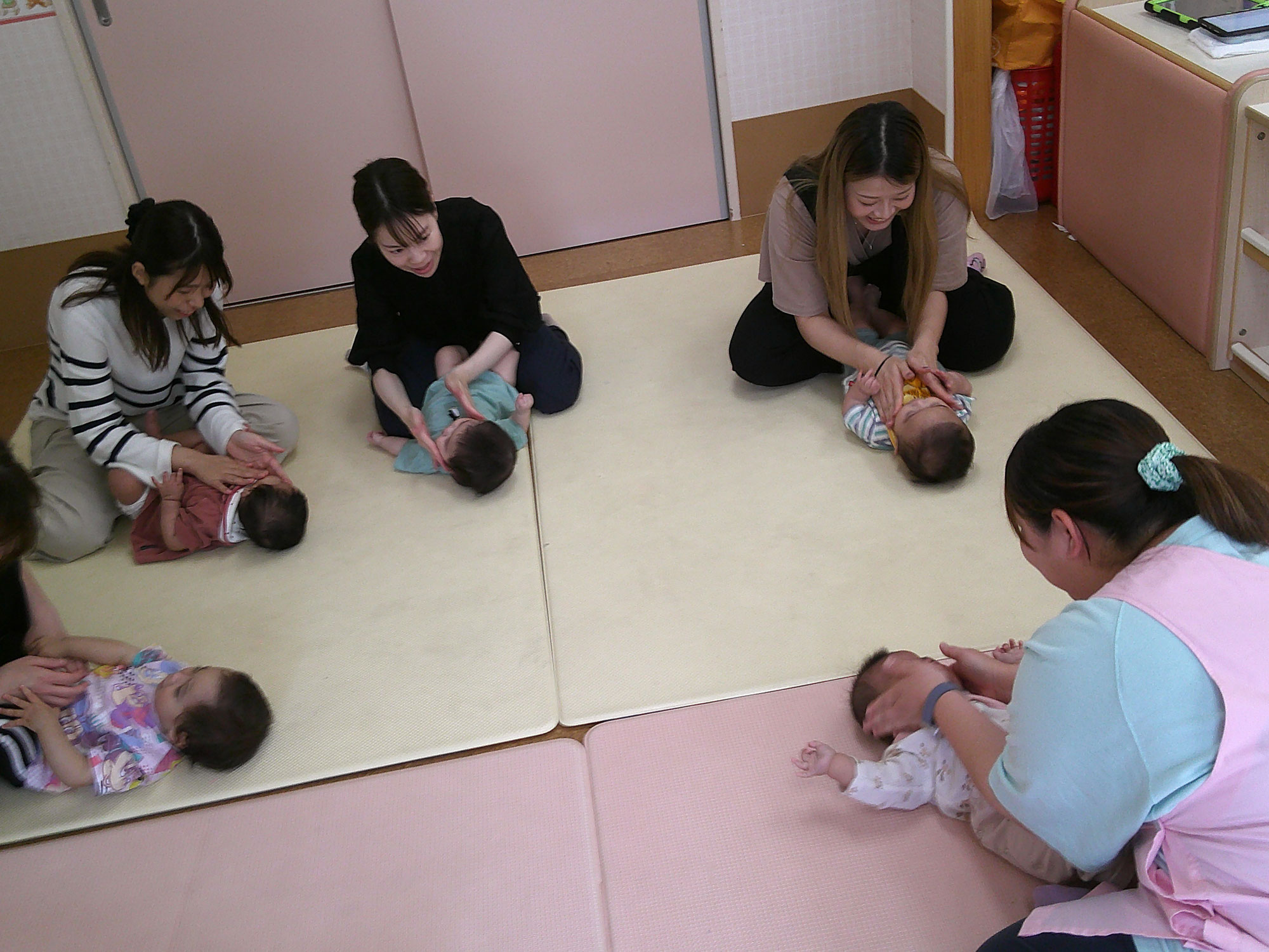 子育て広場「ベビーリトミック」