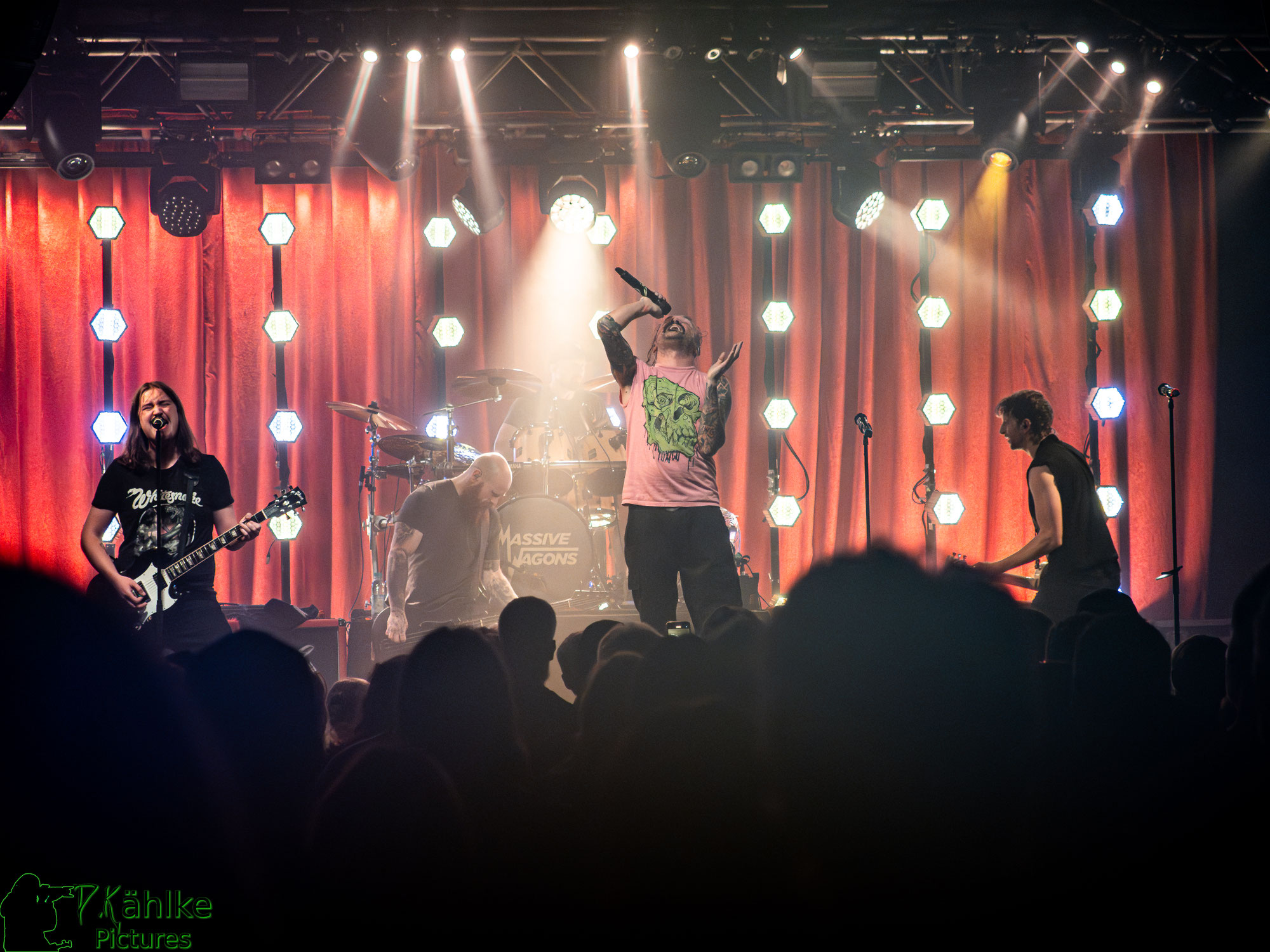 Fotos von der "Blood and Bone Tour" | 01.12.2025 | Backstage München