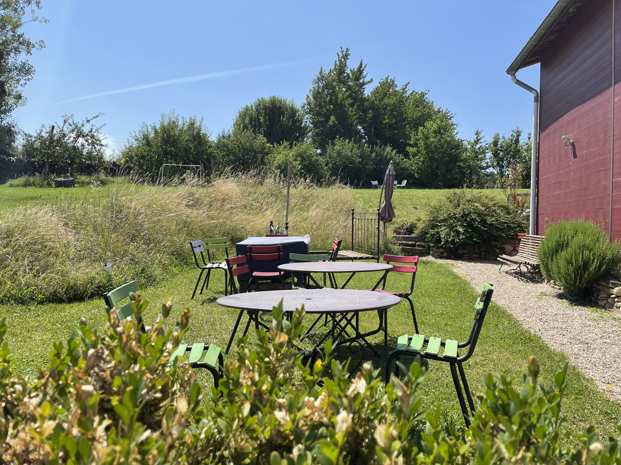 Séjour bien‑être en Isère : déconnexion et calme à La Ferraz, chambre d’hôtes en pleine nature