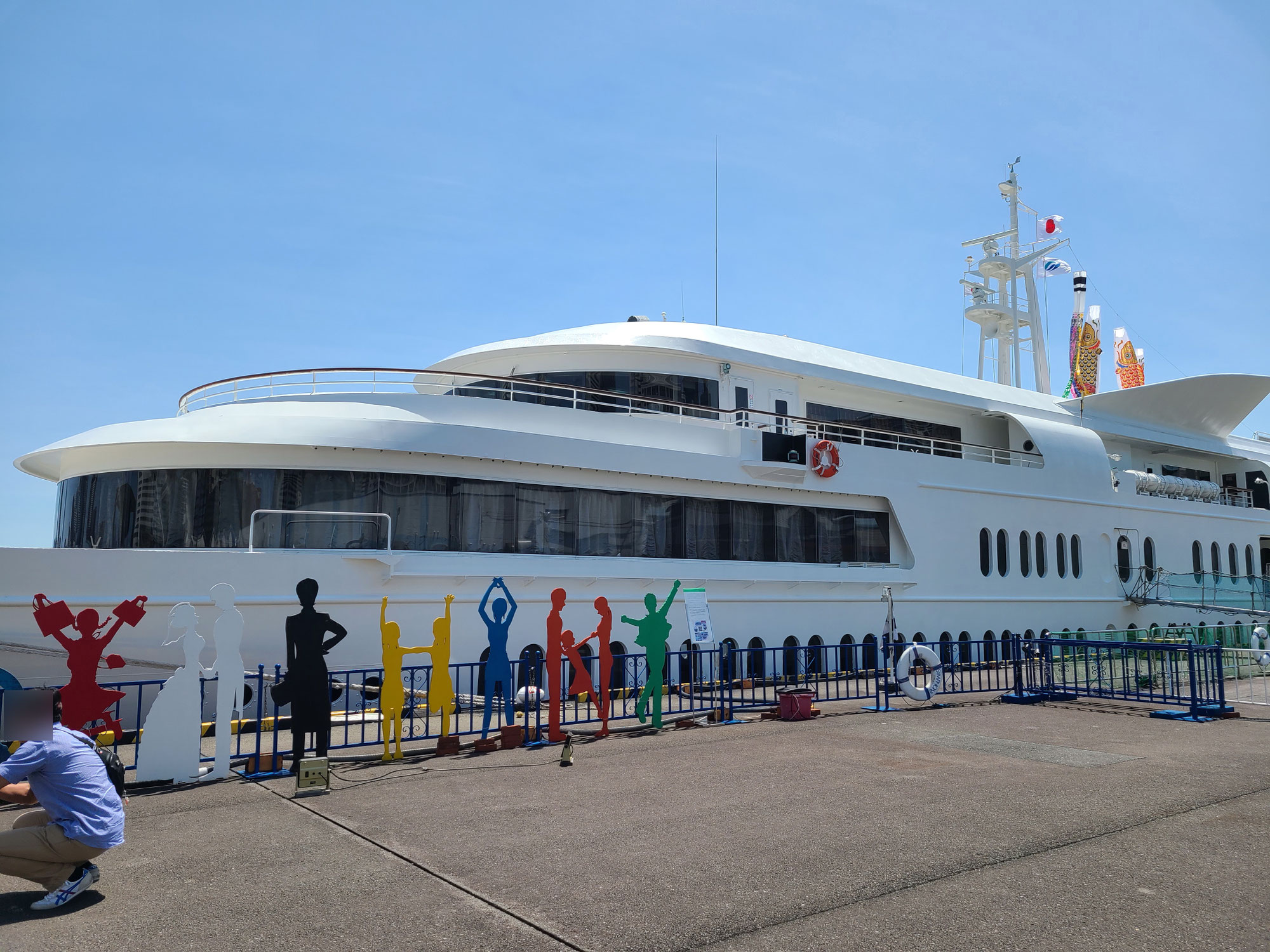 東京湾クルーズレストラン「シンフォニー」の顧客サービス