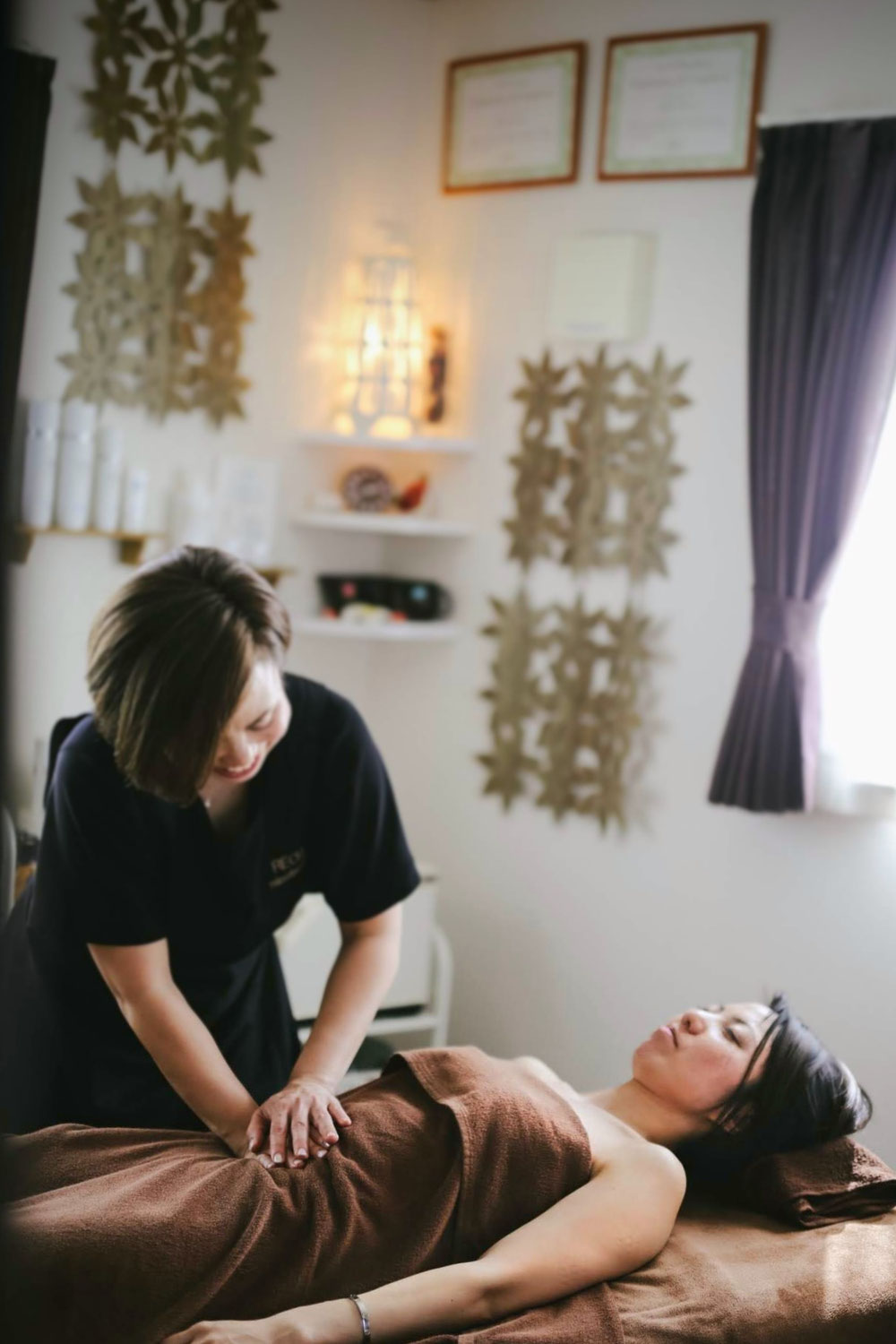 腸もみ施術でリラックスと健康を手に入れる！初回メニューの魅力とは？】