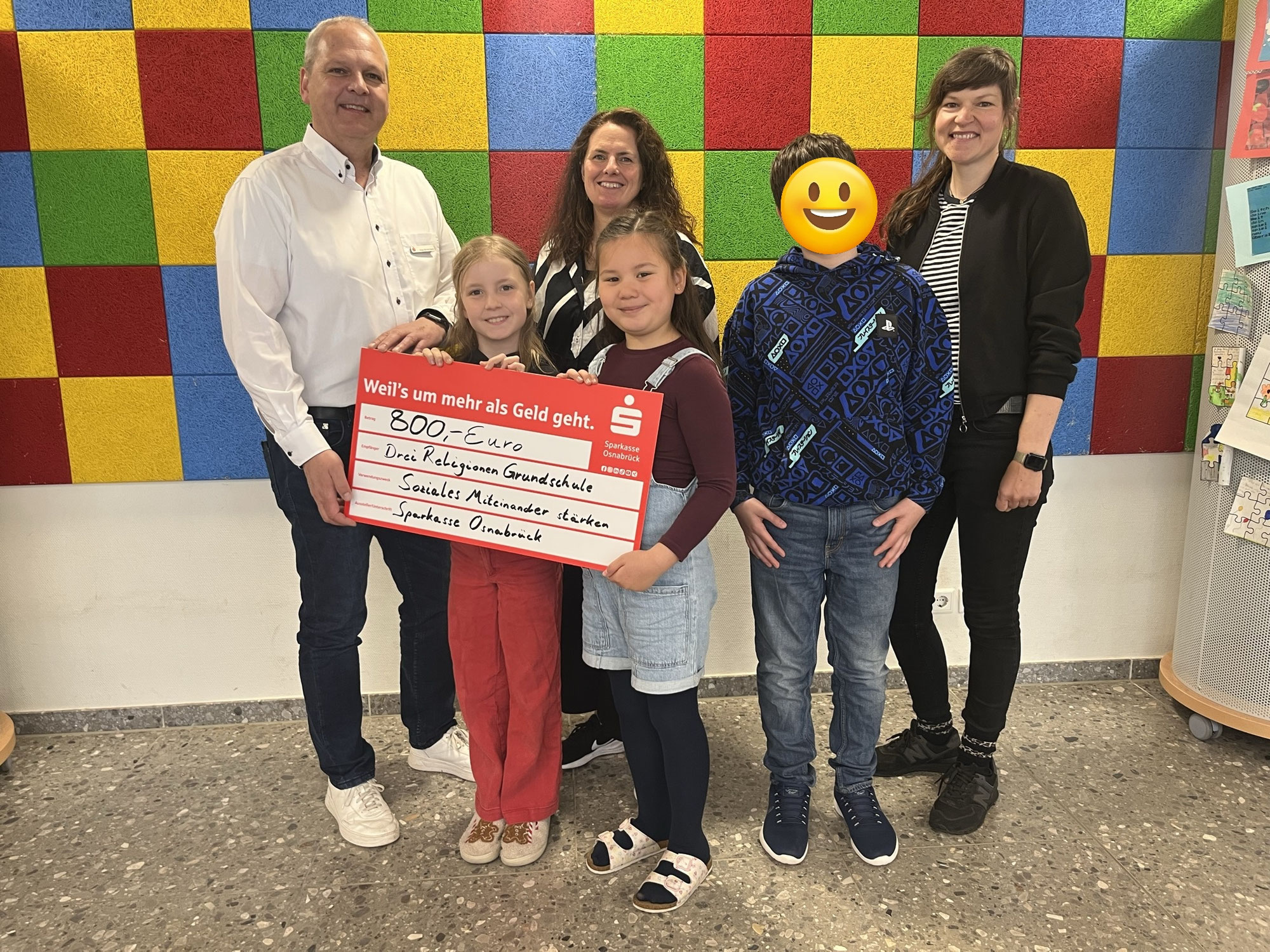 Spendenübergabe von der Sparkasse