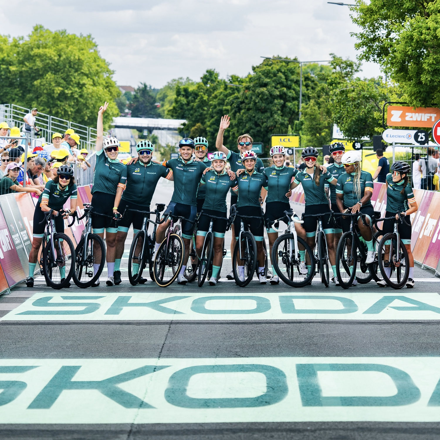 Living the Magic of the Tour de France Femmes – Stage 4: Saumur to Poitiers