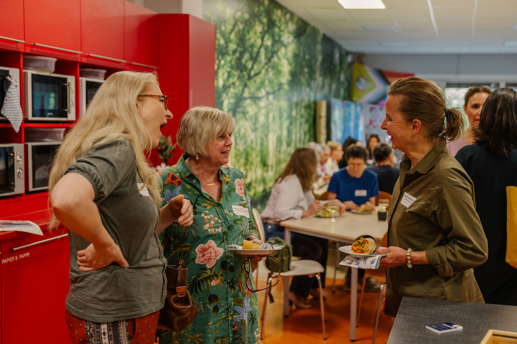 Vernetzungstreffen des Unternehmerinnennetzwerks "Connecting Women" am 18. Juni 2026 bei der KNAUER Wissenschaftliche Geräte GmbH