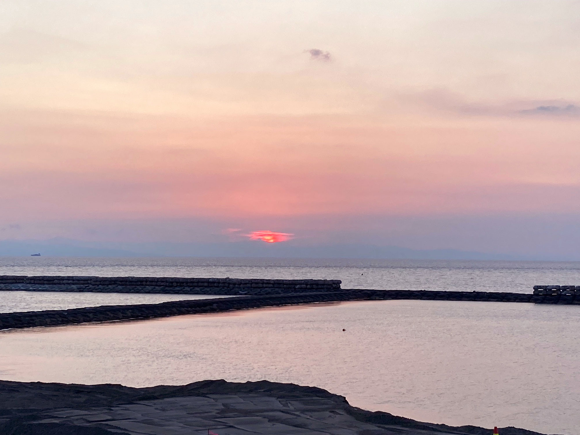日本海の夕日
