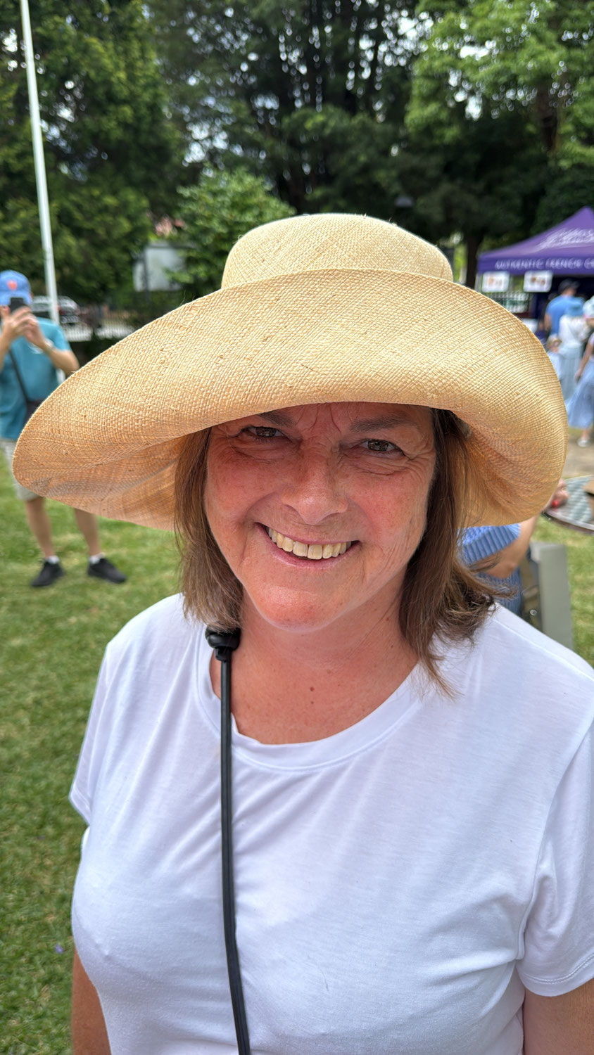 🎁 The Perfect Gift for the Woman Who Has Everything