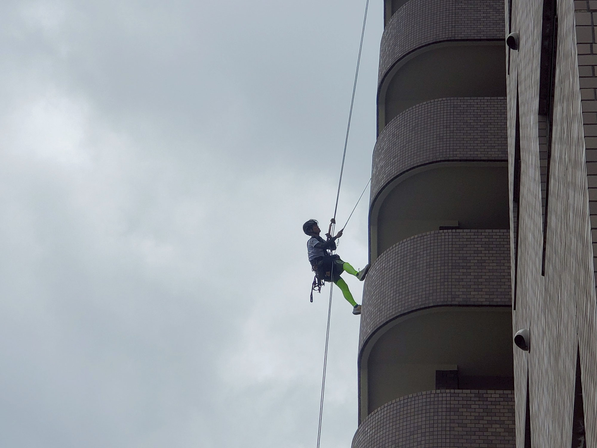 分譲マンションの全面外壁調査