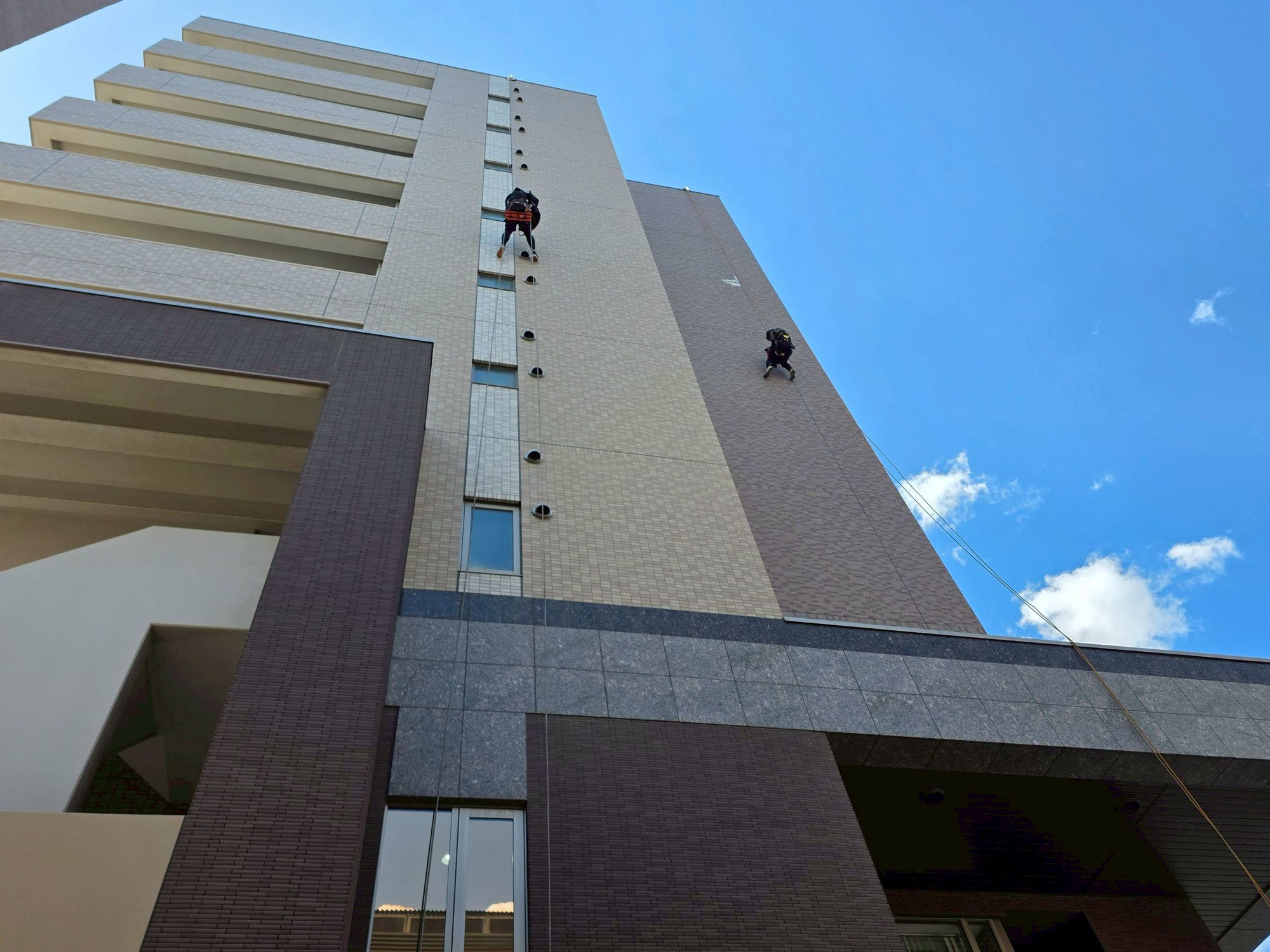 中央区ビルの外壁調査