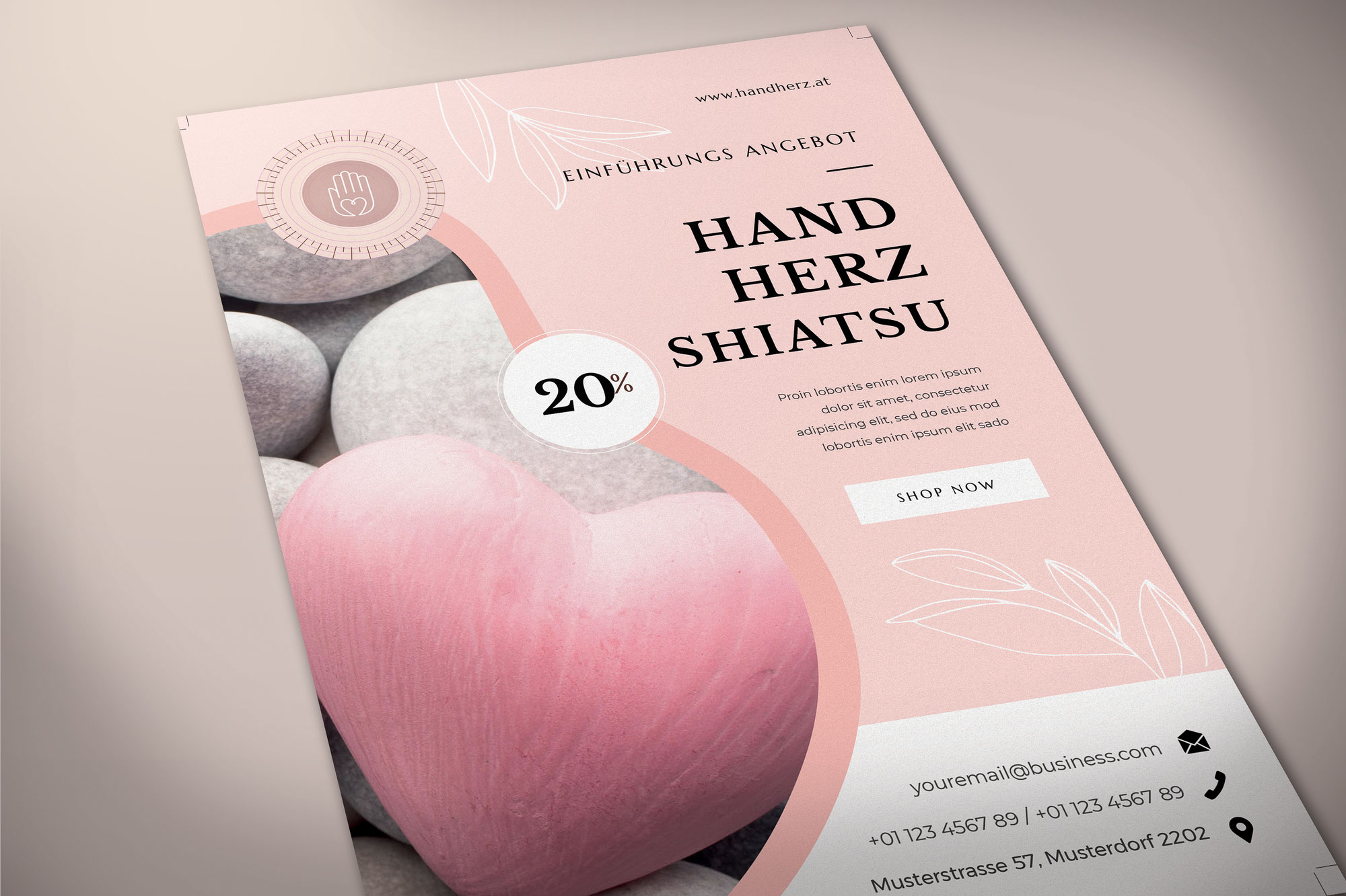 Schenke eine Handherz Massage