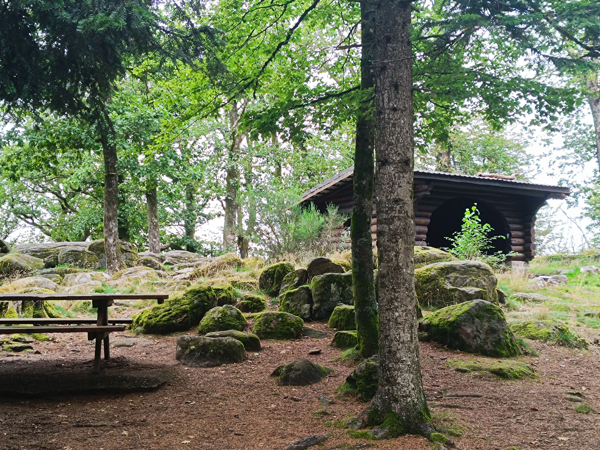 Sentier de Randonnée les cuveaux - le belvedere
